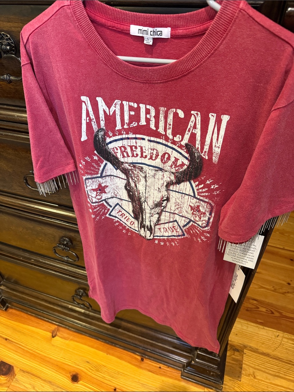 Mimi Chica Red Graphic 'American Freedom' Tee